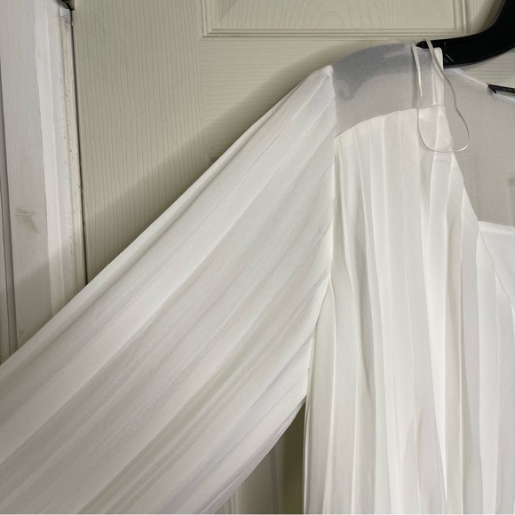 Anthropologie Endless Rose V-Neck Chiffon
Romper Sz L - Picture 8 of 10